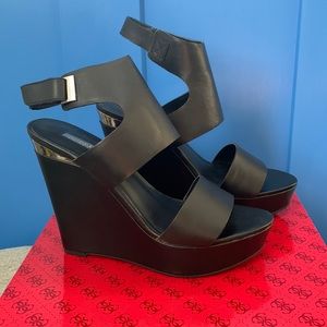 Guess Oppal wedge sandals